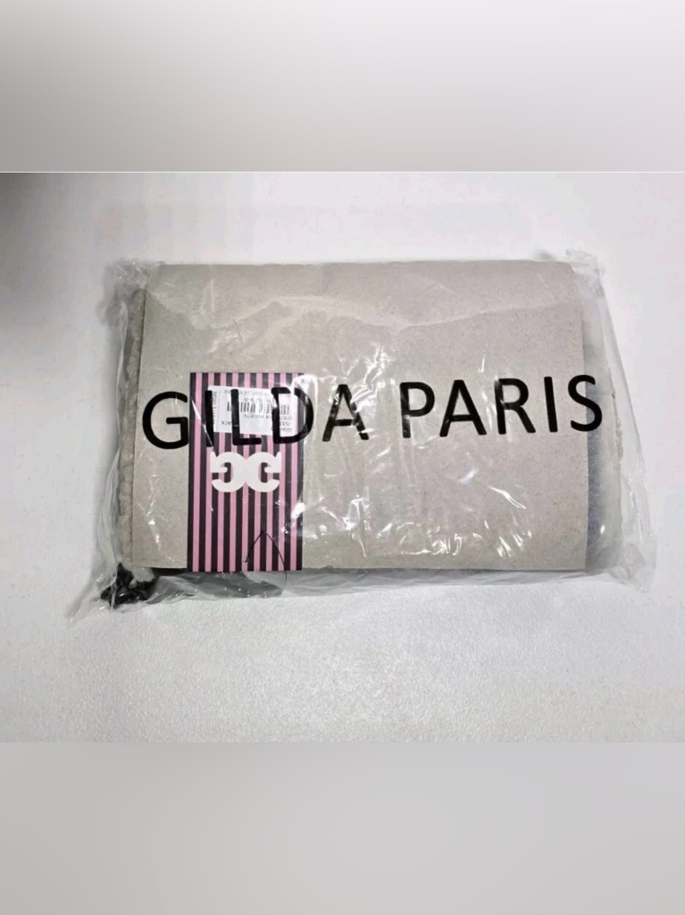 Gilda Paris Black Quilted Shoulder Bag with White Shearling Trim and Chain Strap - Picture 14 of 16